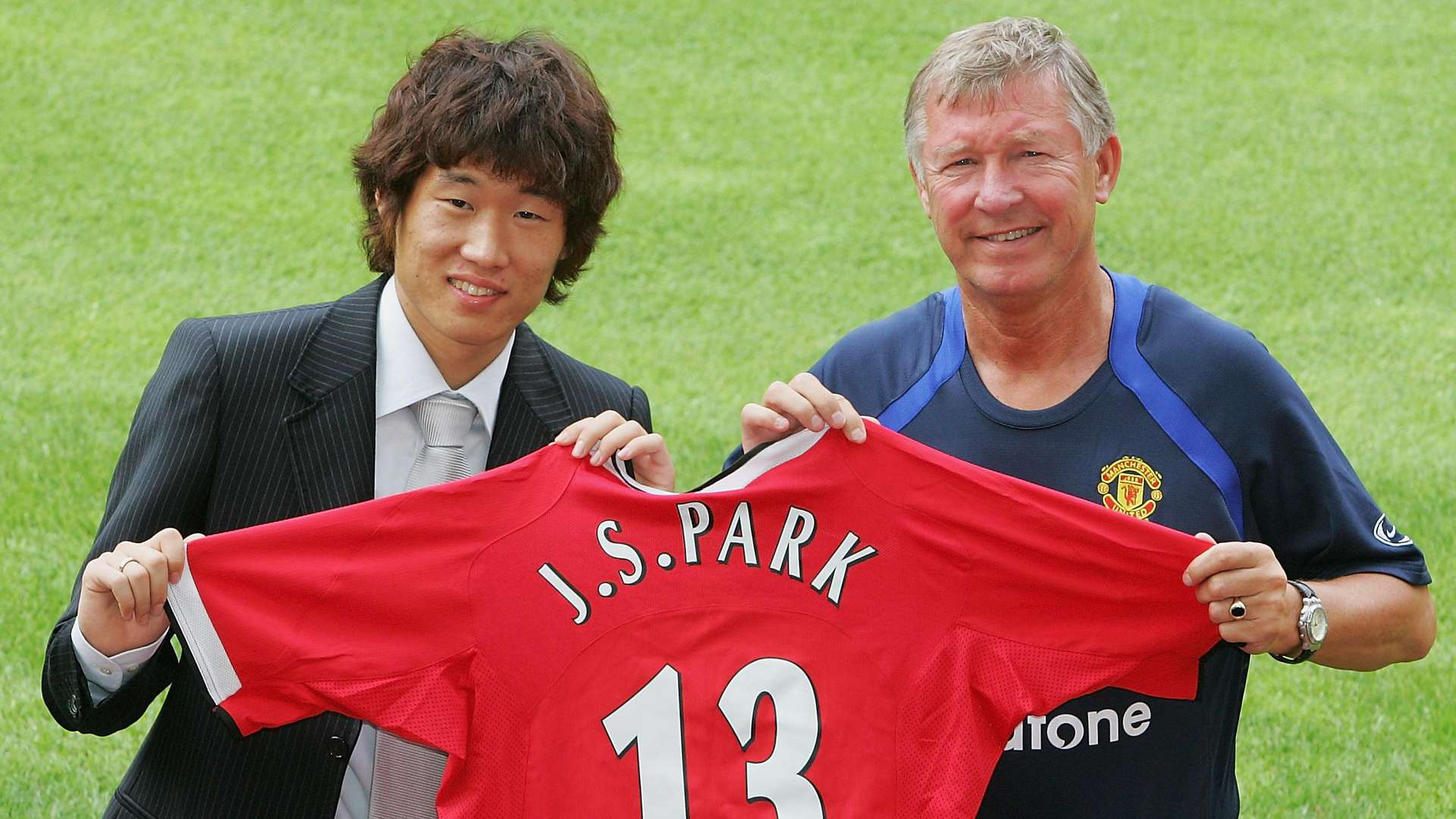 Tại sao người hâm mộ United vẫn hát những bài hát của Ji-sung Park | Manchester United